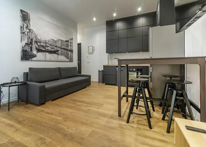 1 Bedroom Apartment With Terrace - Prefecture