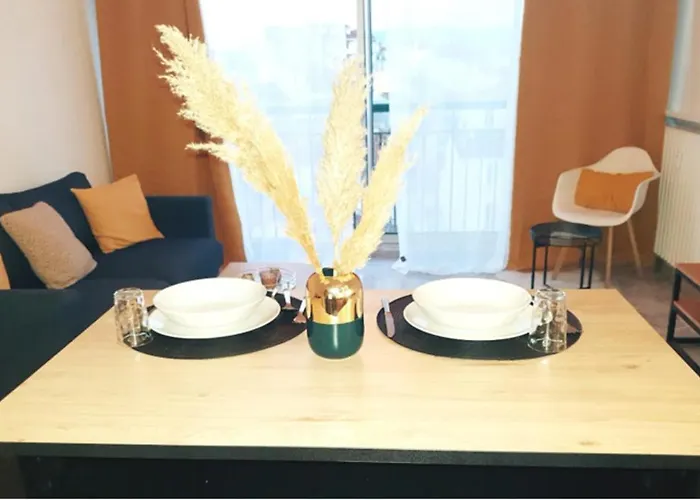 Studio -Centre-Ville- Entree Autonome