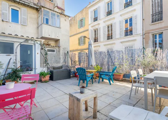 Cozy 1 Bedroom Apartment In La Plaine District