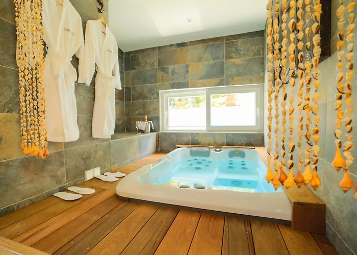 O Balinais Mini Villa Avec Spa Et Piscine Privative Marseille