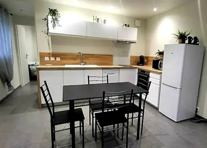 A Proximite De Toutes Commodites