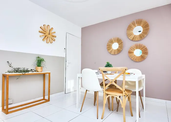 Appartement A 10 Min De La Plage - T4, 9Eme