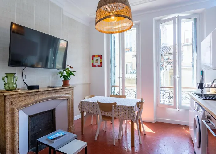 Appartement T4 Cours Julien Proche Vieux-Port - Parking Gratuit