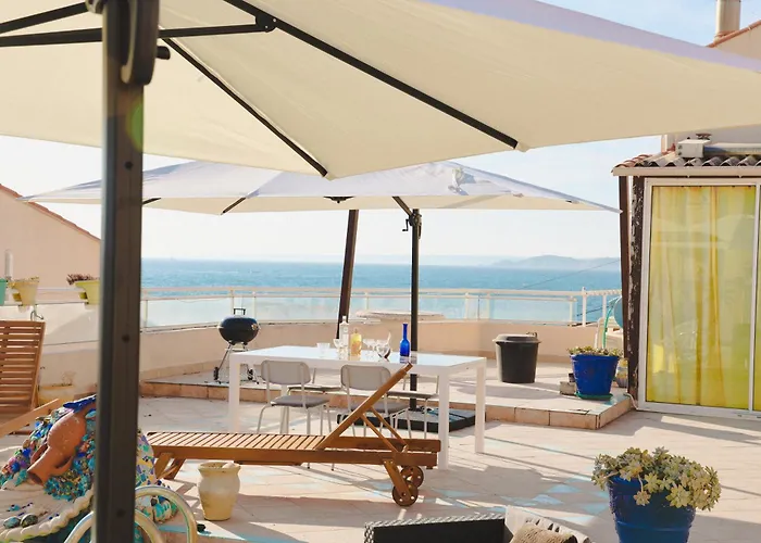 Spacieuse Et Chaleureuse Villa Vue Mer Marseille