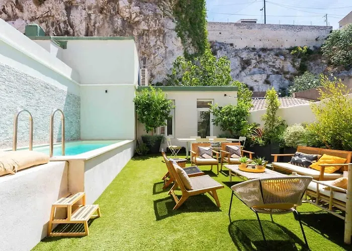 Charming City Villa In The Heart Of Marseille