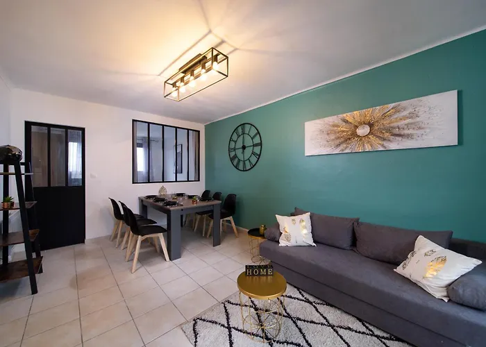 Appartement Tout Equipe 3 Chambres Avec Terrasse