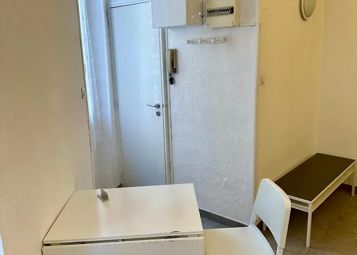 Un Studio Sympa En Centre-Ville Rue Du Camas