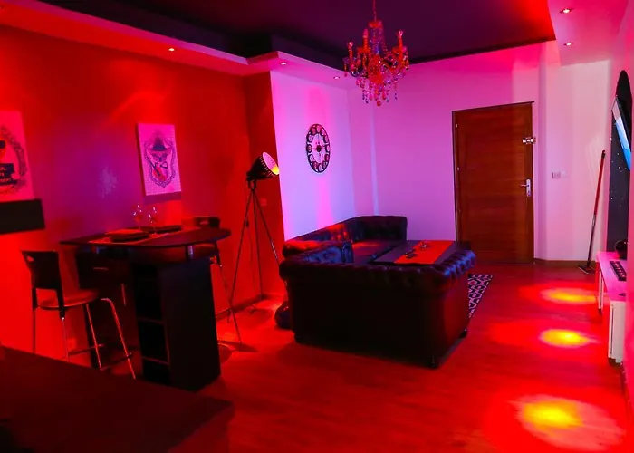 Apartment Red Room