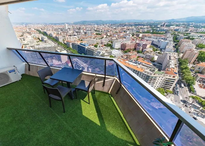 Apartment With Swimming-Pool Balcony And Breathtaking View On Marseille
