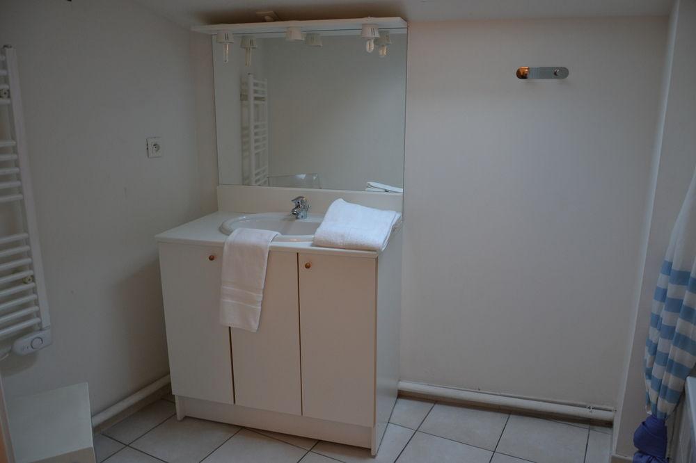 Aparthotel Residhotel Vieux Port 3*