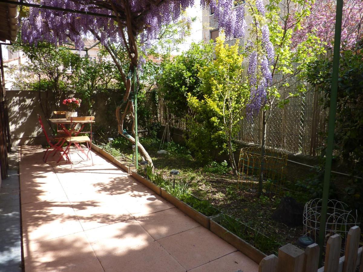 Bed & Breakfast D Hotes Dans Mas A Marseilles
