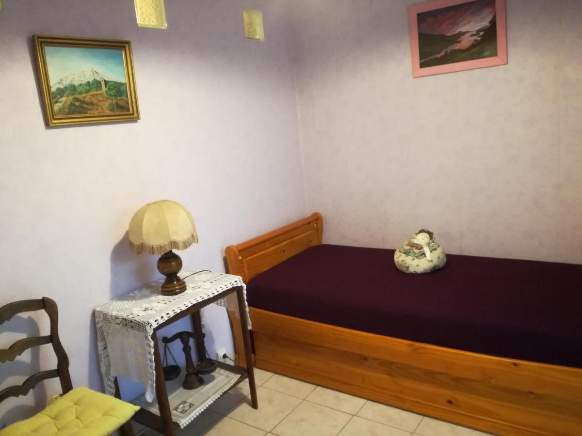 D Hotes Dans Mas A Bed & Breakfast *