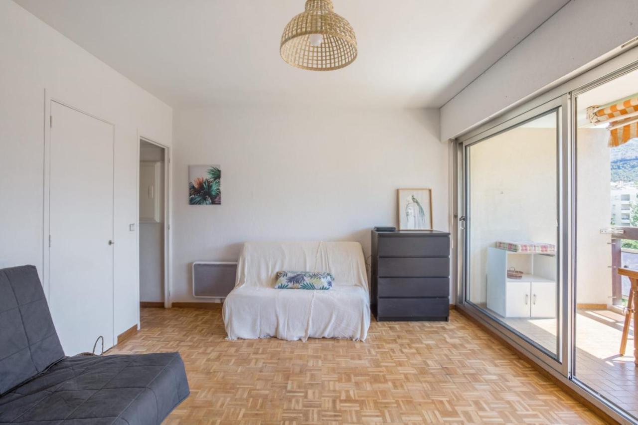 Spacious Studio W Sea View Terrace Near The Beach In Welkeys