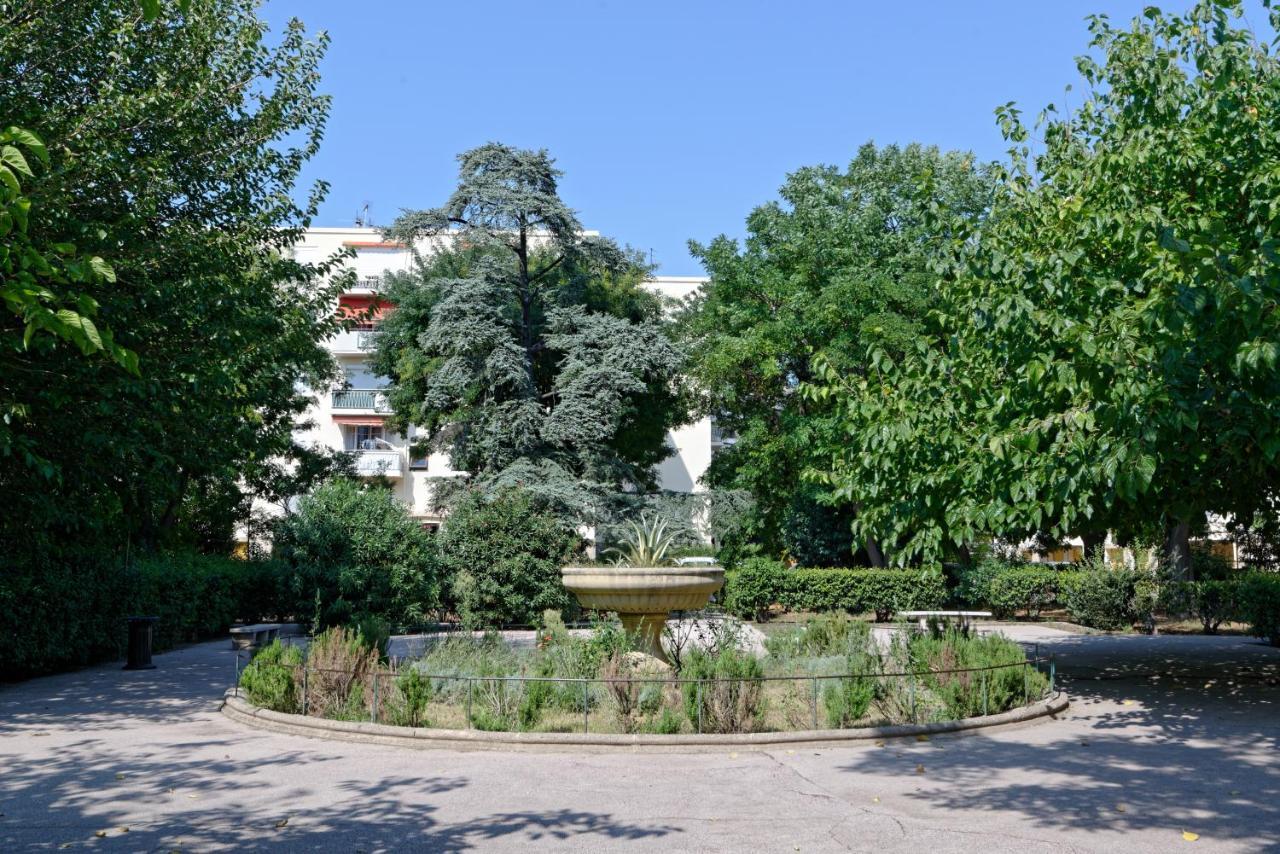 Nid Douillet De Mazargues Apartment