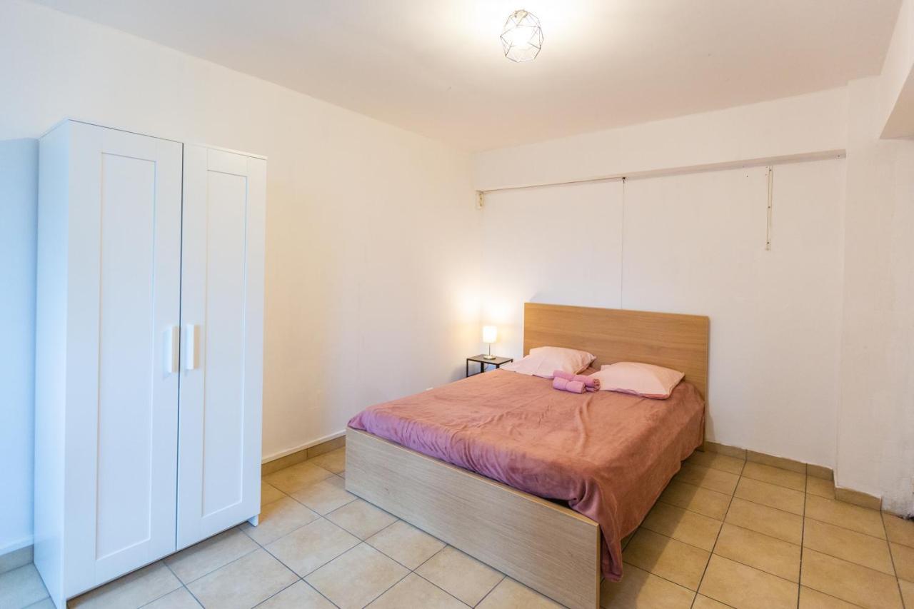 Apartment Superbe T4 Renove Spacieux Avec Stationnement Libre Et Gratuit Marseille