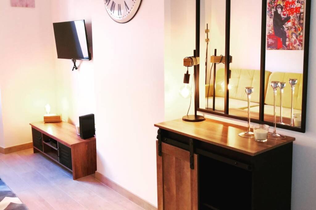 Apartment 60m² Avec Vue Sur Le Vieux Port... *