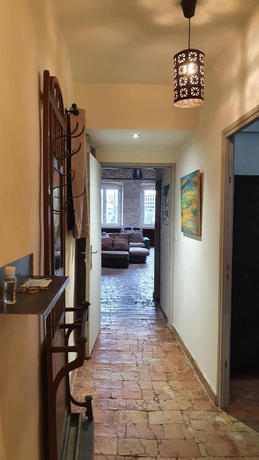 Appartement Grand Loft En Plein Coeur Du Vieux-port