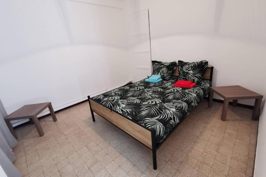 Familial 4 Chambres 8 Voyageurs. Apartment Marseille