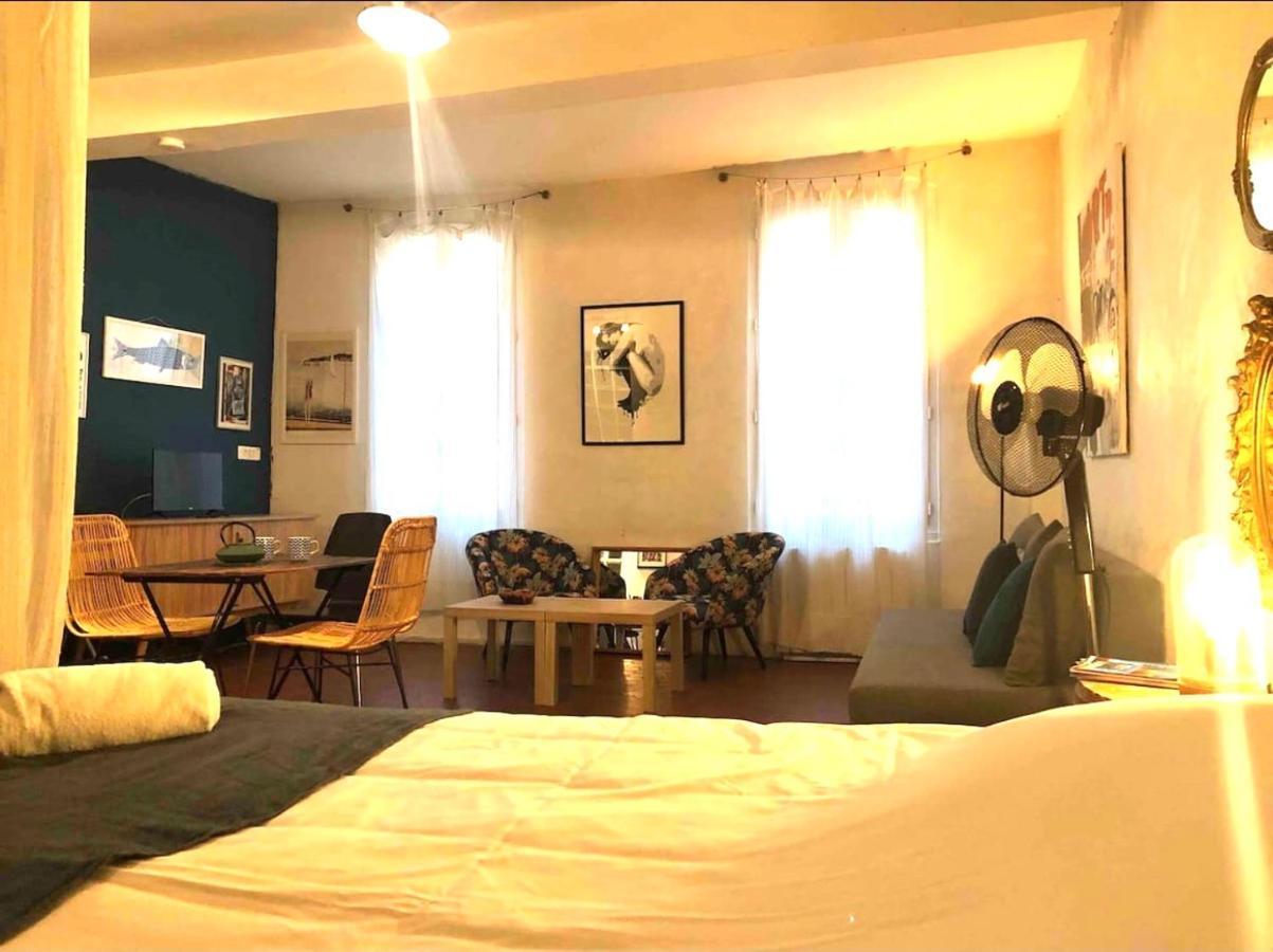 Apartment Grand Studio Rue Du Panier Marseille