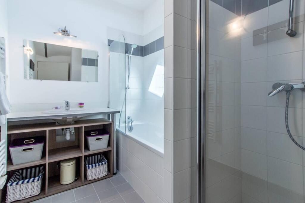 Haussmannien Type Loft, Climatise - Vieux-port-le Panier, Apartment *