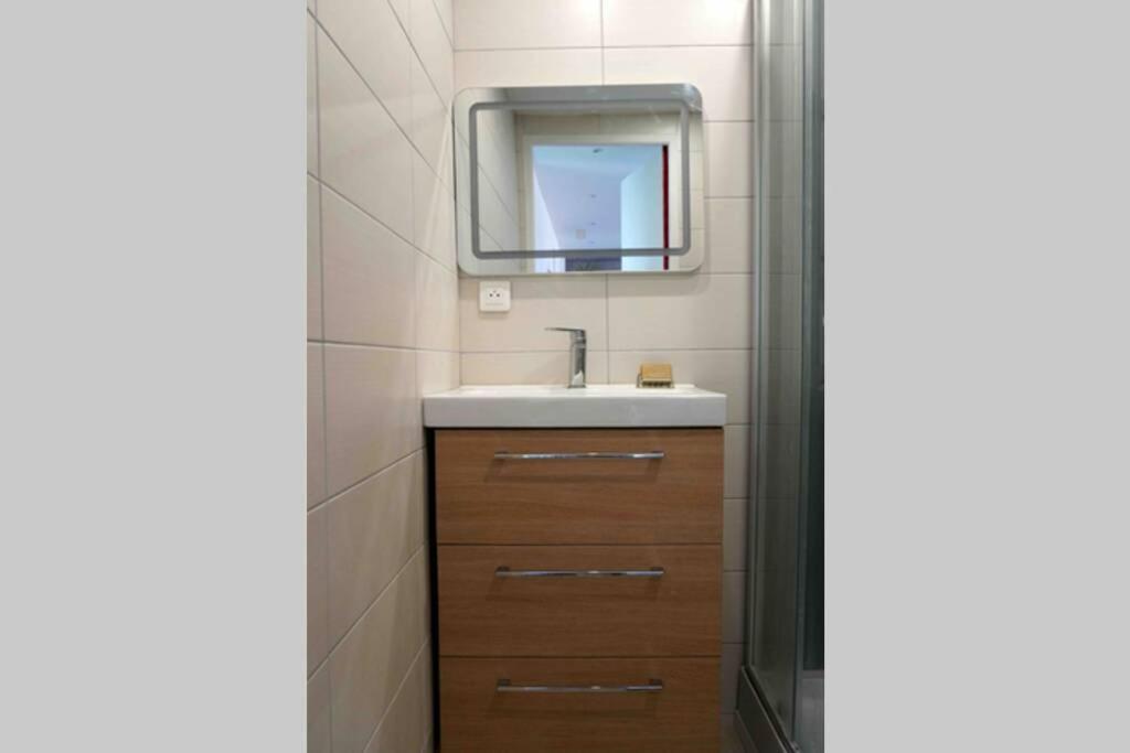 Appartement 3 Chambres Lumineux Avec Vue Sur La - Parking Couvert Gratuit