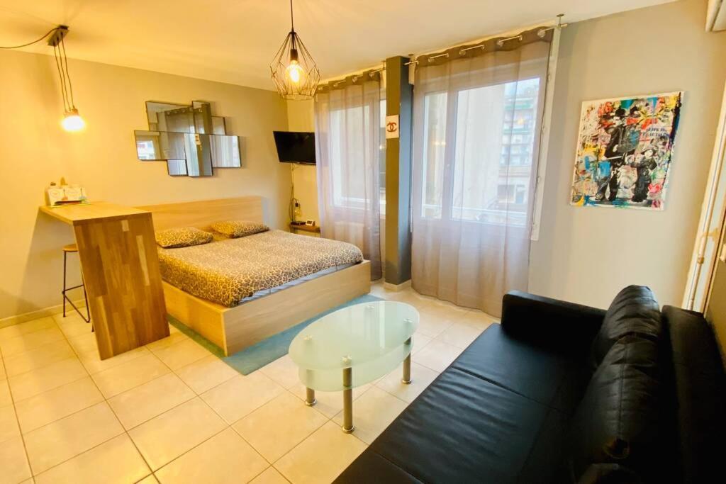 Casa de férias Studio Love Room Jacuzzi privatif Prado Vélodrome. Marselha