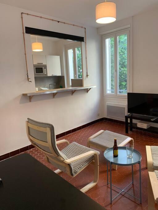 Palais Longchamps, T2 Cote Cour *