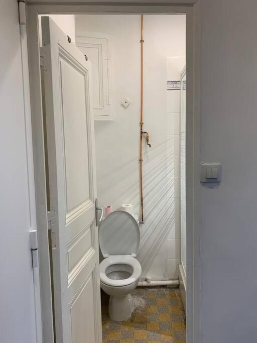 Appartement Palais Longchamps, T2 Cote Cour *