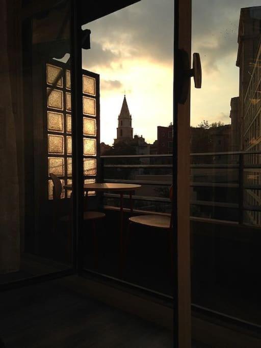 Balcony On The True Apartment *