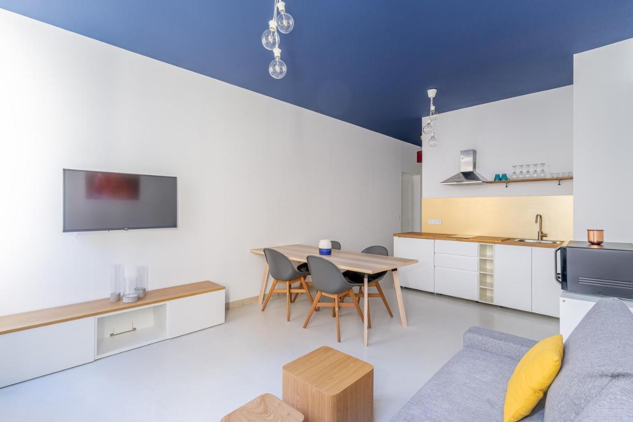 Place De Rome Apartment