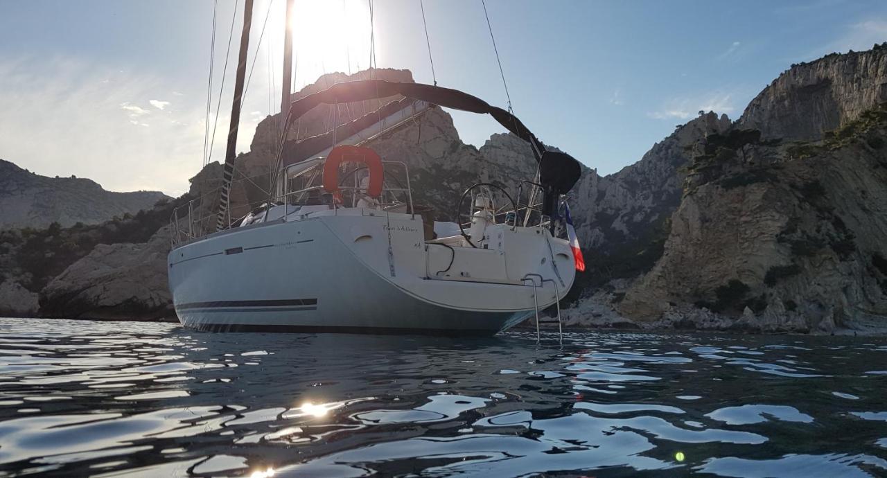 Botel Voilier Gite-Hotel Reve D'Ailleurs *
