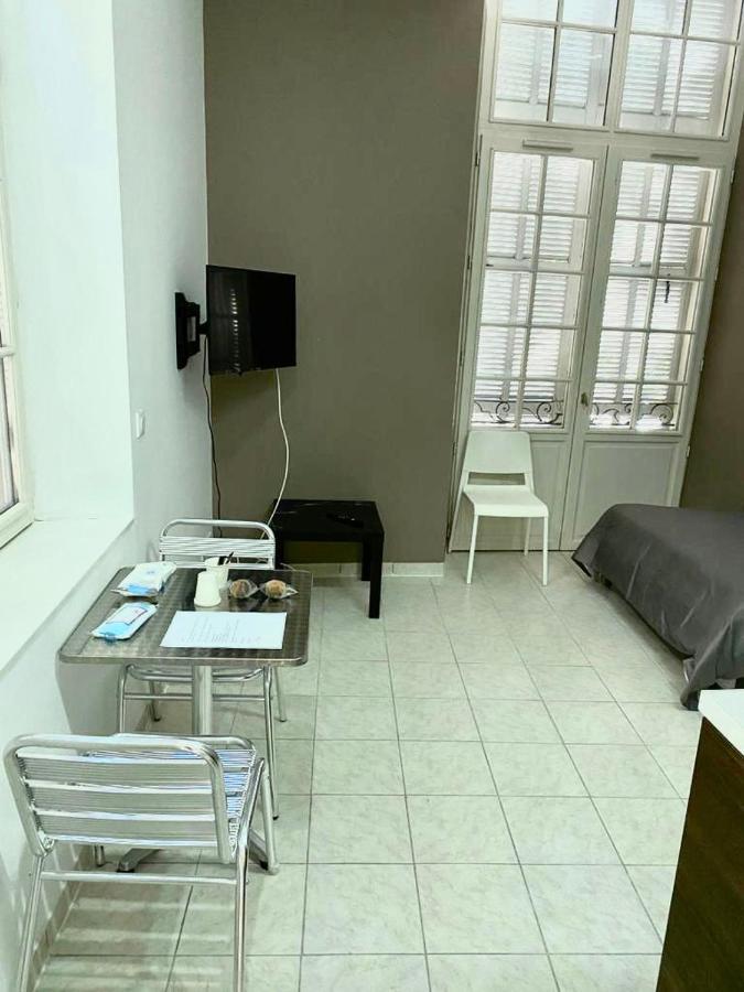Aparthotel Five Stars S7