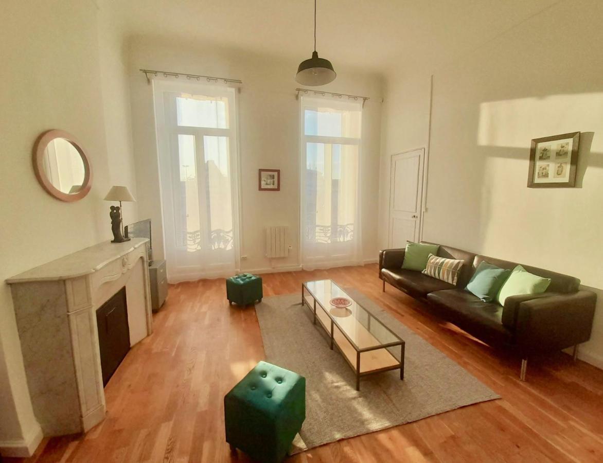 Apartment Spacieux Et Lumineux Vue Mer Joliette
