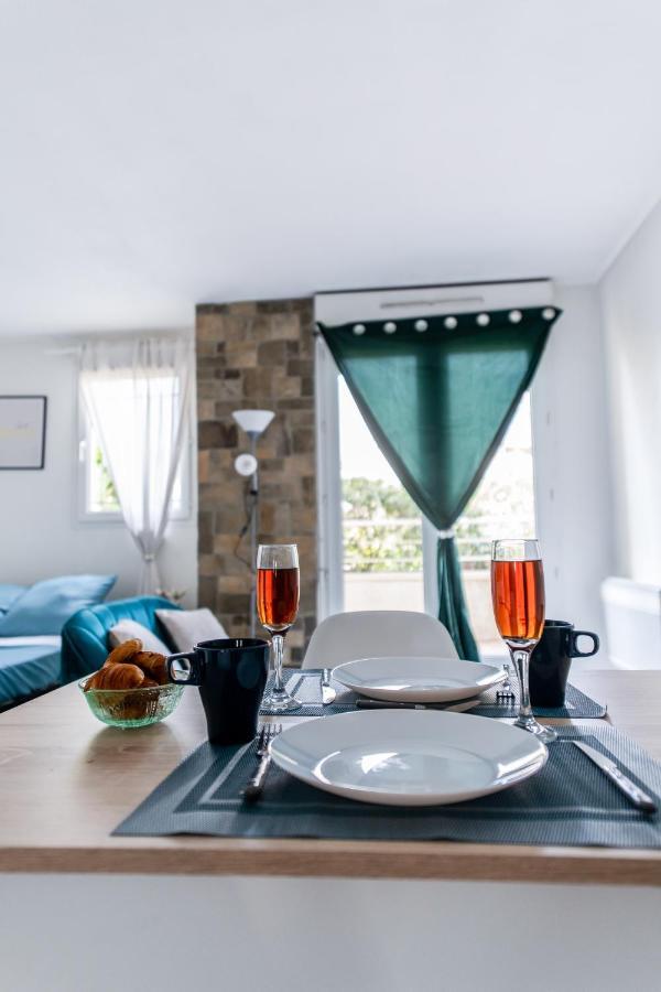 Jolie T2 De 30m2 Avec Terrasse Metro Timone A 5 Min Apartment Marseille