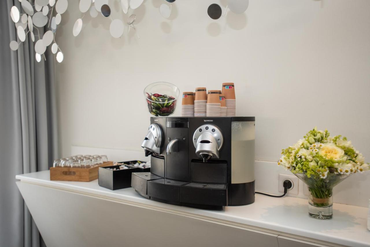 Mercure Centre Vieux Port Khách sạn