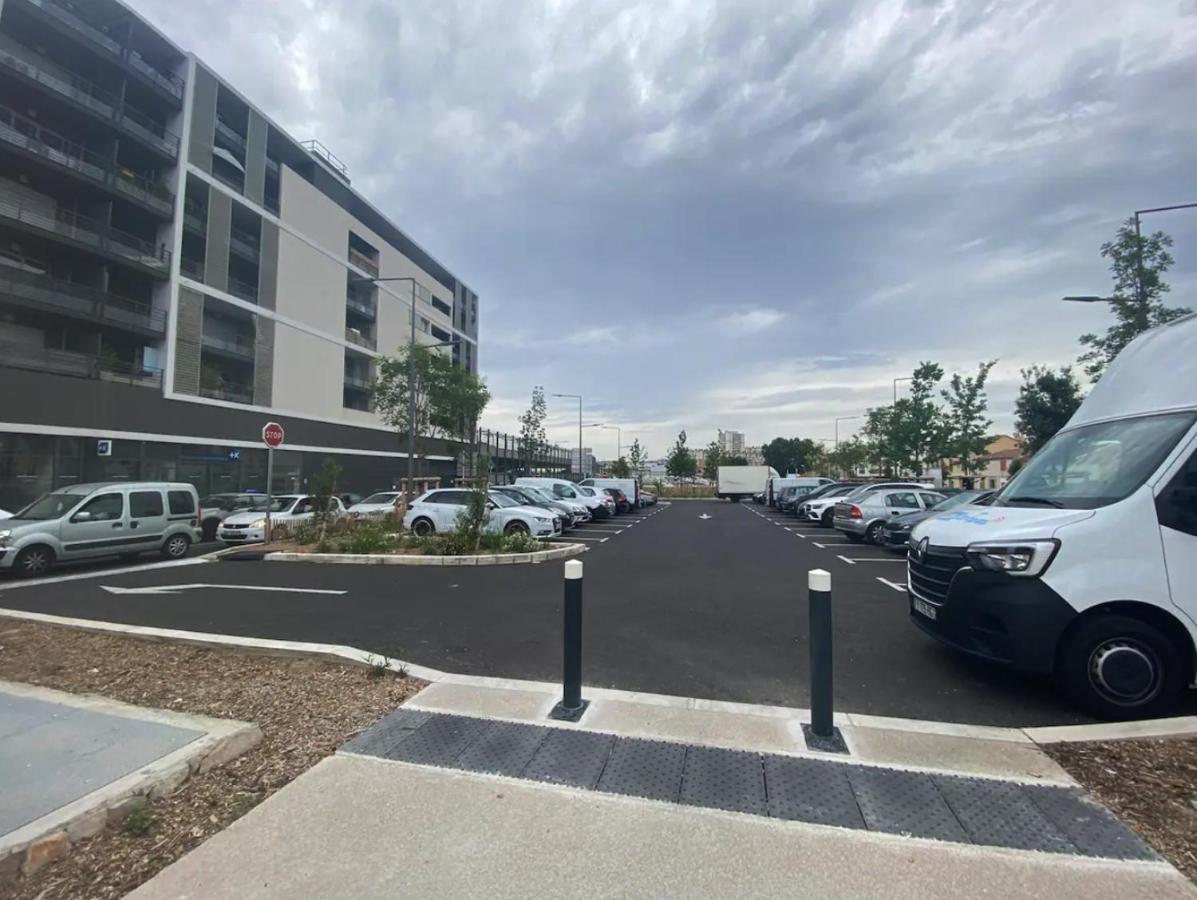 Spacieux Avec Grande Terrasse Apartment *