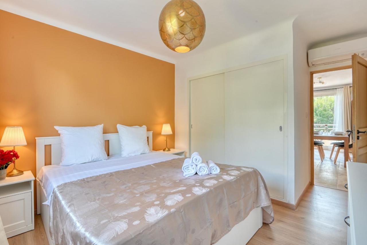 Acogedor Apartamento Con Balcón En El Corazón Del 8