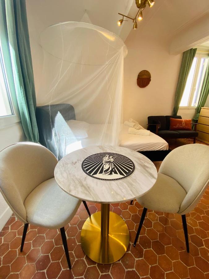 Du Panier Apartment *