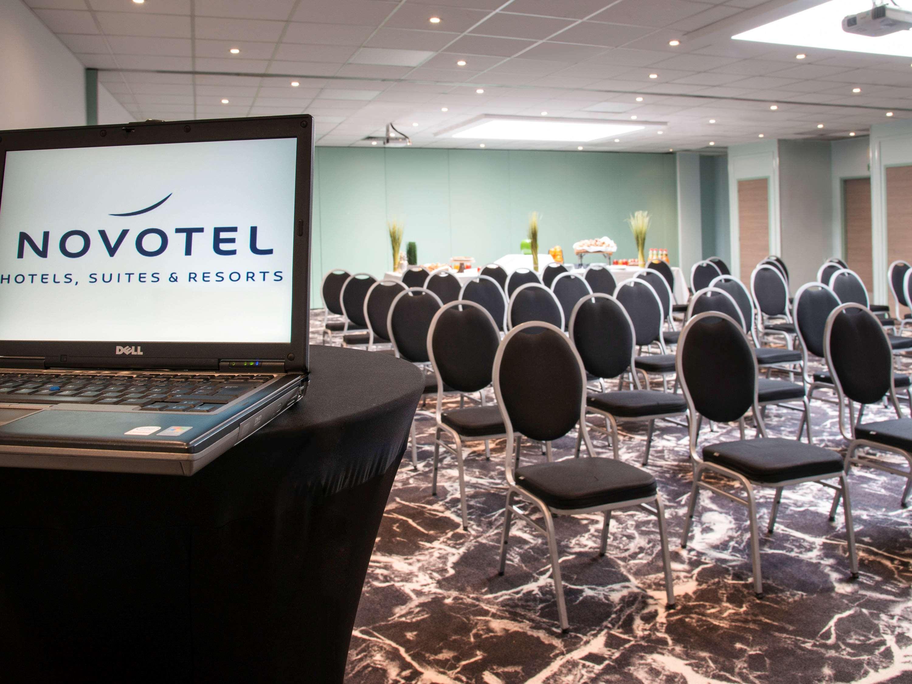Khách sạn Novotel Centre Prado Velodrome 4*