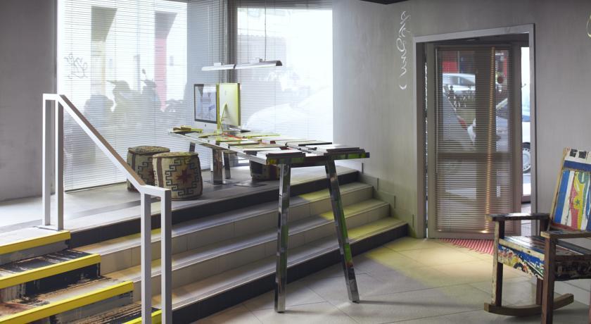 Mama Shelter Hotel 3*