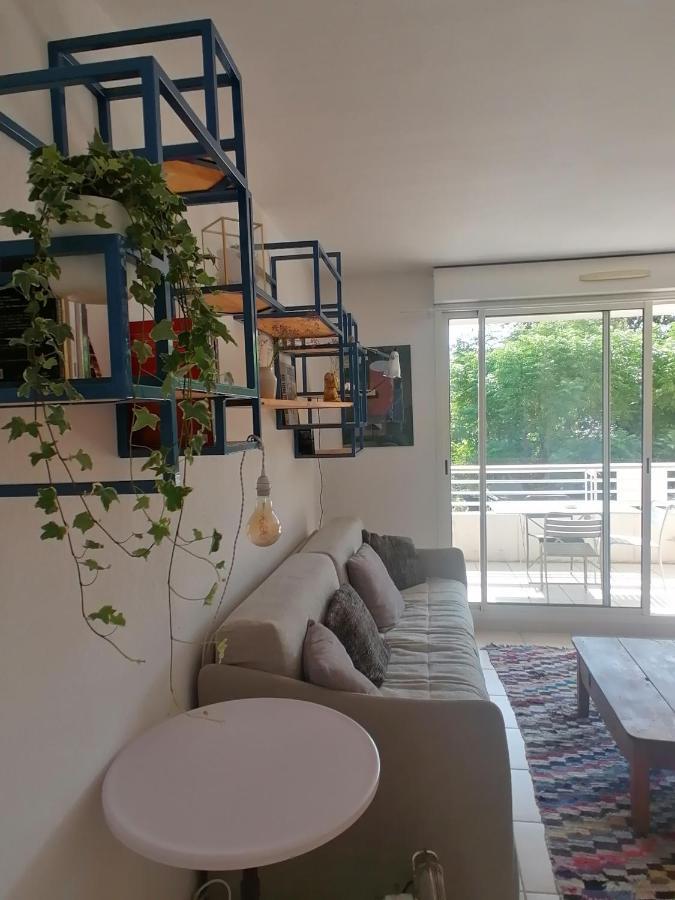 : Joli T2 Et Collines + Terrasse Apartment