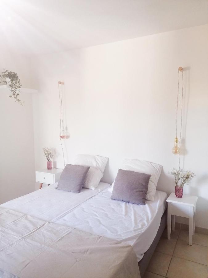 : Joli T2 Et Collines + Terrasse Apartment