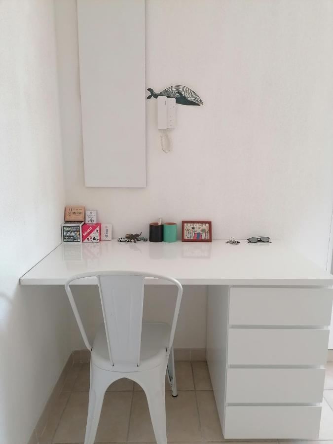 : Joli T2 Et Collines + Terrasse * Marseilles