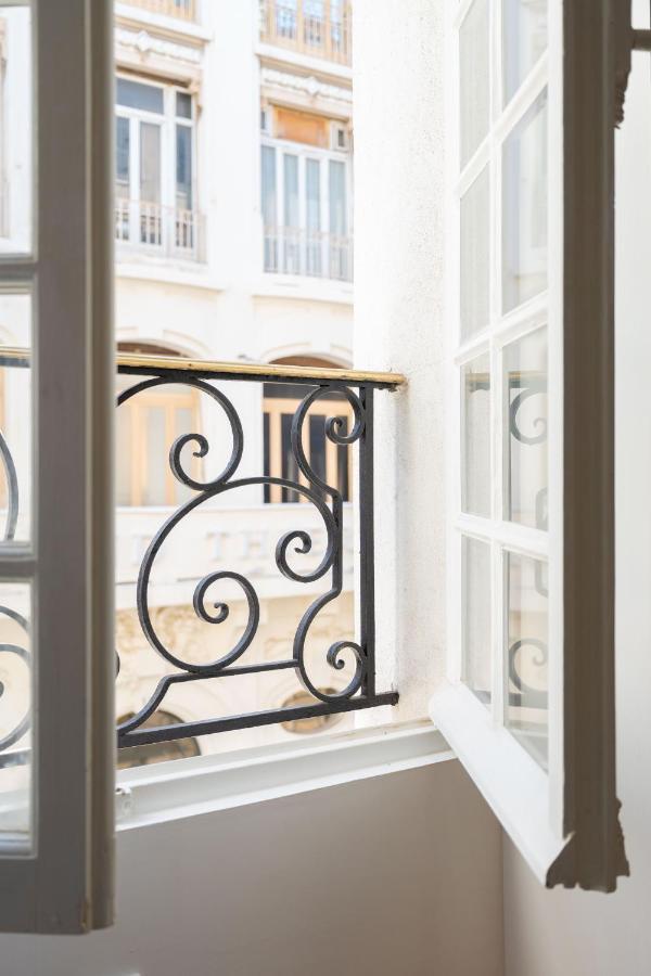 Apartment Les Petits Pavillons Standing 1 4 Pers Clim Vieux-port