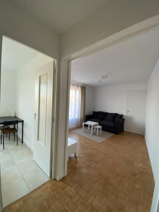 Apartment Petit Cocon Avec Balcon Au Centre De *