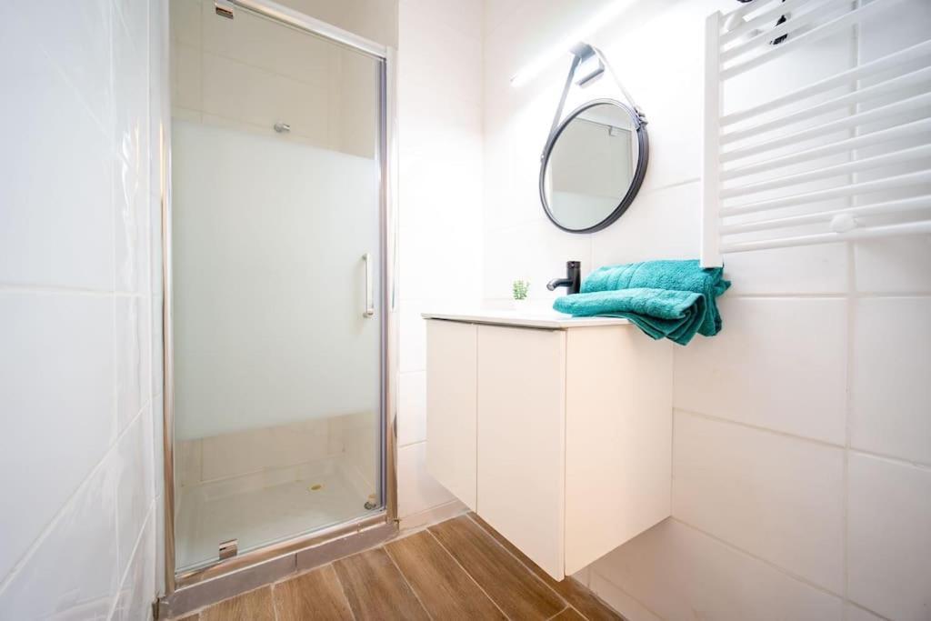 Fully Equiped Wifi Sleeps 6 * Marseille