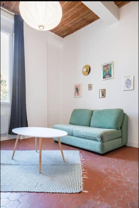 Super T2 Cosy Cours Julien 32dam Apartment *
