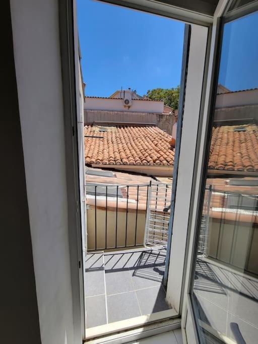 Air-conditioned With Bedroom And Balcony Marseille