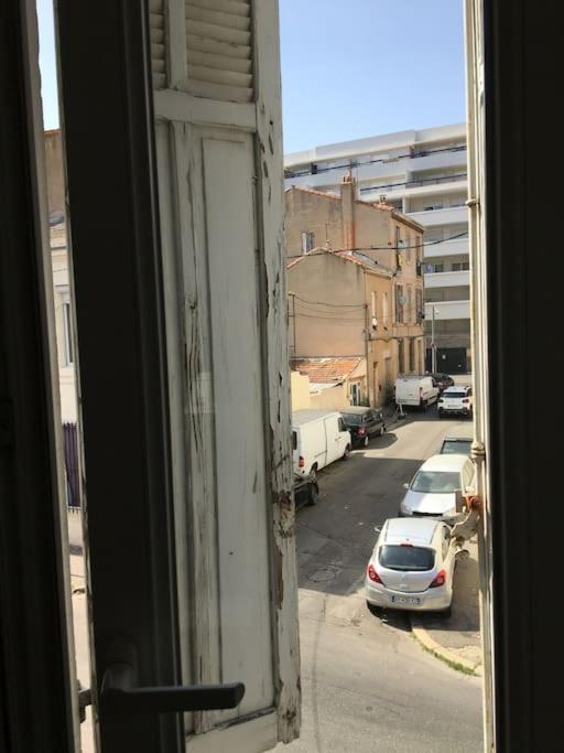 Apartment Flc 6 Couchages 2 Terrasse Metro 290m Marseille