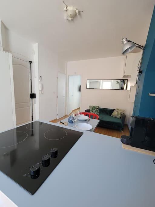 Appartement Air-conditioned With Bedroom And Balcony Marseille
